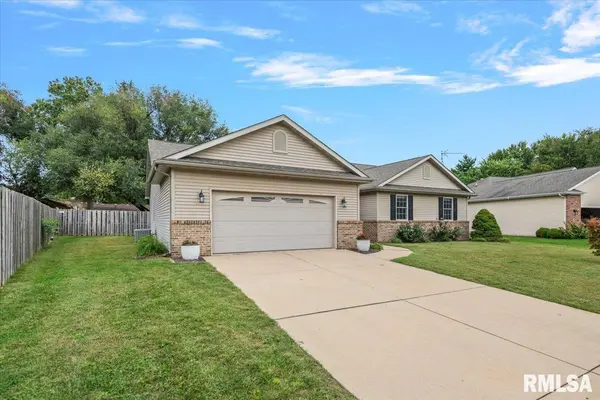 3505 Tamarak DR, Springfield, IL 62712