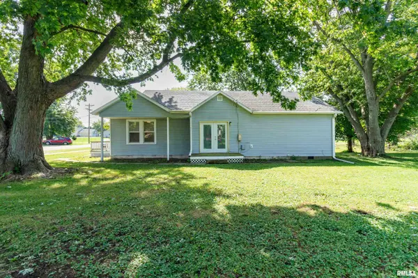 705 S SPRUCE ST, Delavan, IL 61734