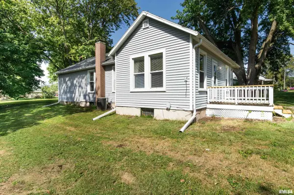 705 S SPRUCE ST, Delavan, IL 61734