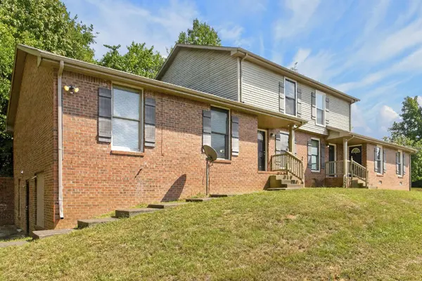 1681 Baltimore Dr, Clarksville, TN 37043