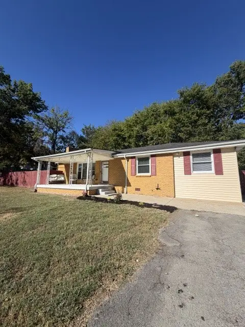 98 Curtiswood Dr, Hendersonville, TN 37075