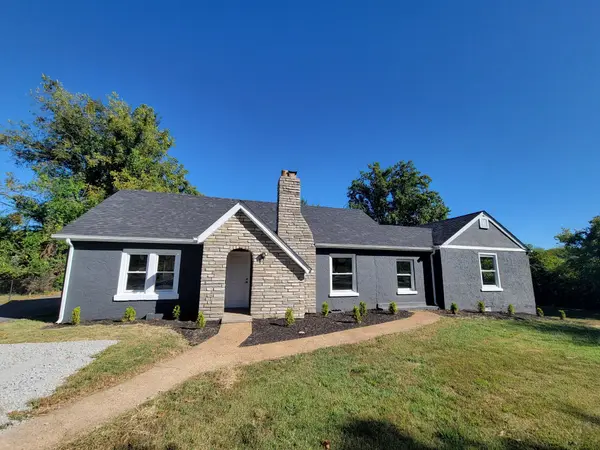 241 Aurora Ave, Madison, TN 37115