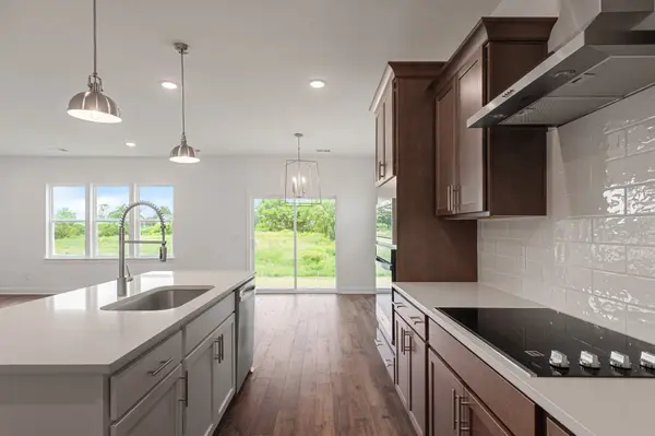 1104 Riverview Run, Madison, TN 37115