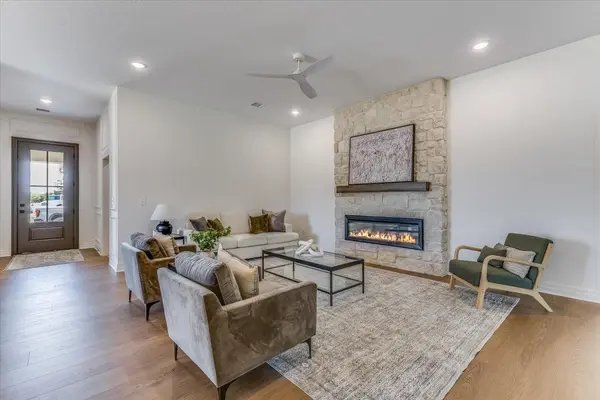14284 Oakwood, Wichita, KS 67230