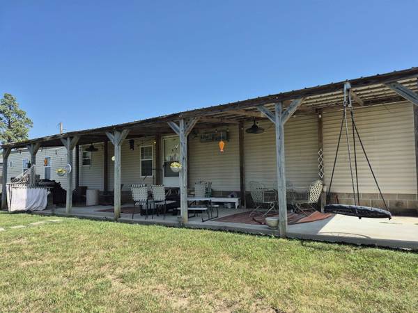 402 Eureka Lake, Eureka, KS 67045