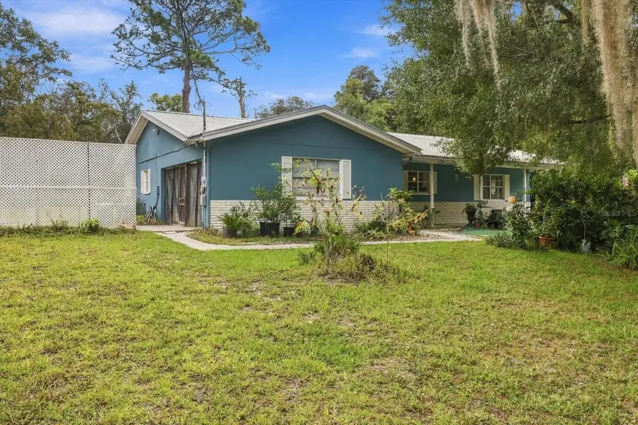 937 N MCGOWAN AVE, Crystal River, FL 34429
