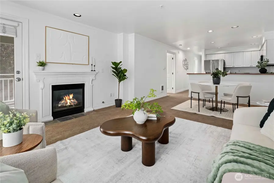 215 20th AVE E #204, Seattle, WA 98112
