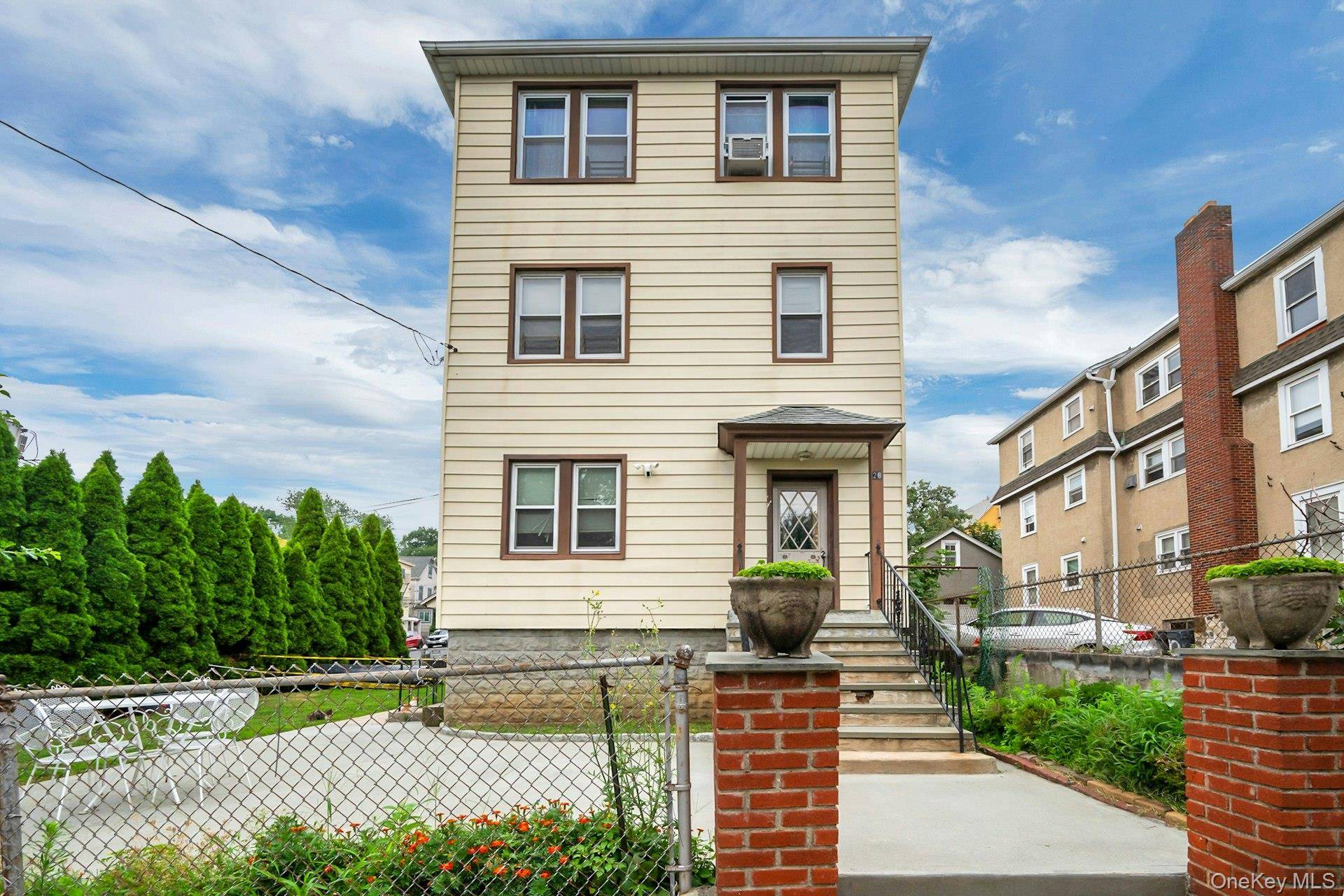 26 4th ST, New Rochelle, NY 10801