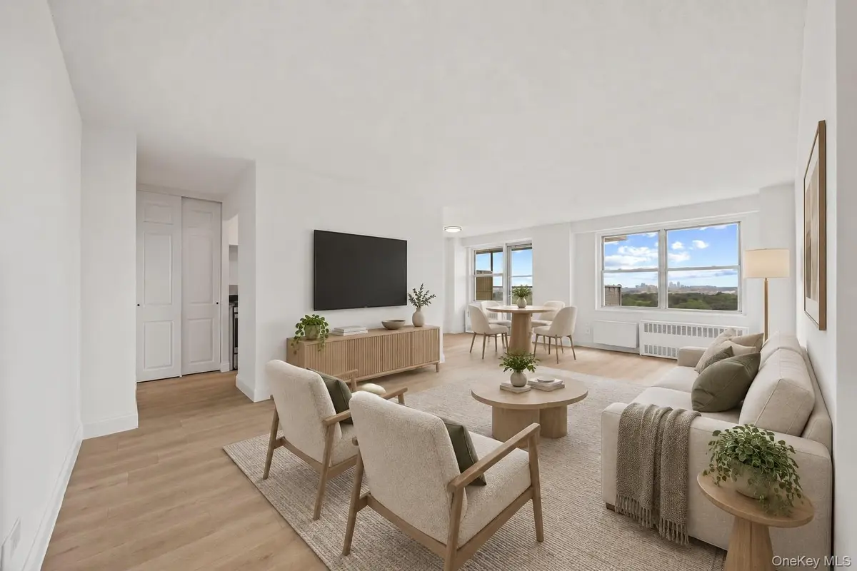 2550 Olinville AVE #14E, Bronx, NY 10467