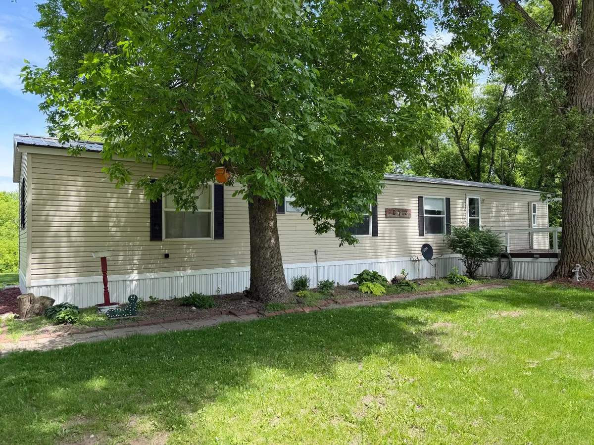 24102 Greenland RD ##D12, Madison Lake, MN 56063
