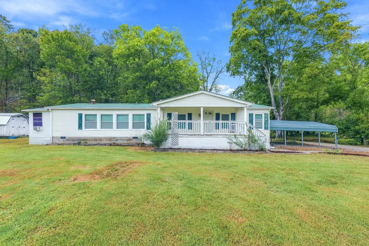 5898 Highway 100 #W, Pleasantville, TN 37033