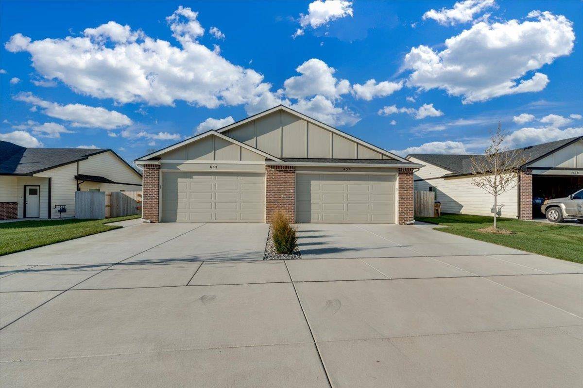 432 Briarbrook Ln, Park City, KS 67147