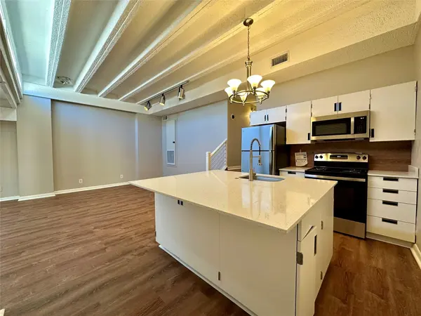 5914 Lago Vista WAY #C25, Lago Vista, TX 78645