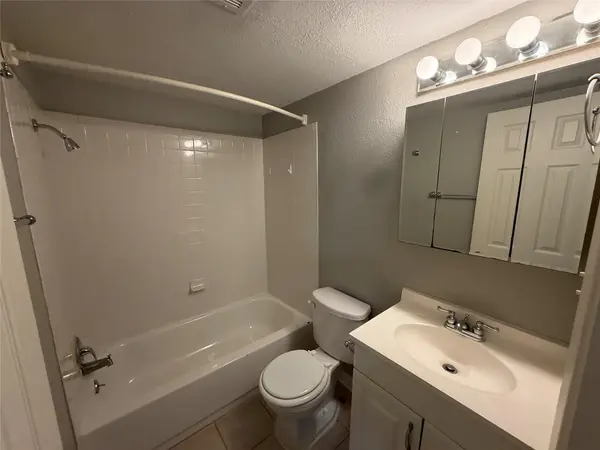 2500 Burleson RD #209, Austin, TX 78741