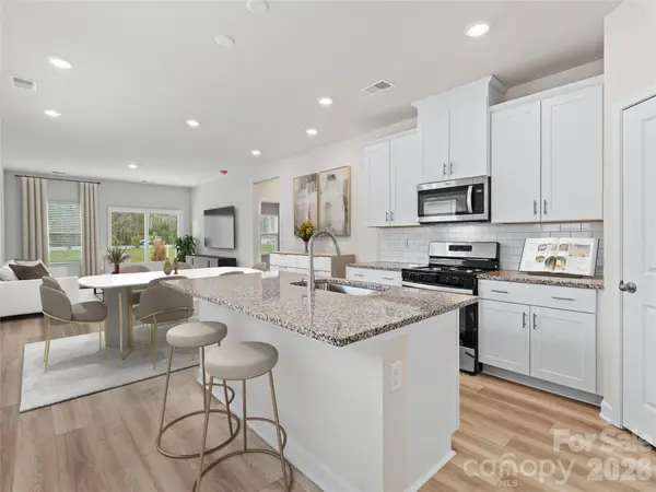 12531 Russellwood LN, Charlotte, NC 28213