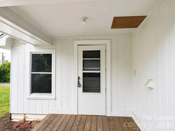 1641 Berkley ST SW, Lenoir, NC 28645