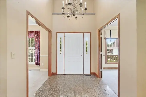 1005 Royal CT, Belton, MO 64012