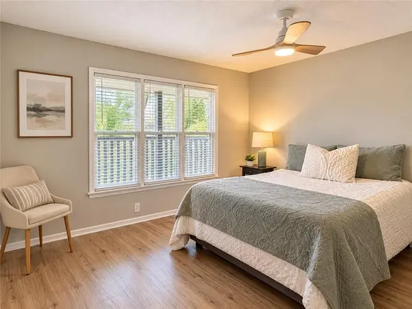 406 W 104th Unit C ST, Kansas City, MO 64114
