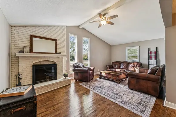 29300 W 119th ST, Olathe, KS 66061