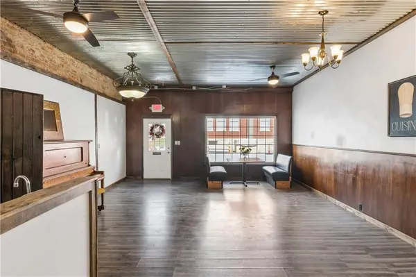 1007 Franklin AVE, Lexington, MO 64067