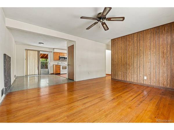 6704 Nelson, Arvada, CO 80004
