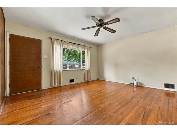 6704 Nelson, Arvada, CO 80004