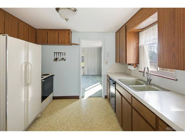 1041 Florence, Aurora, CO 80010