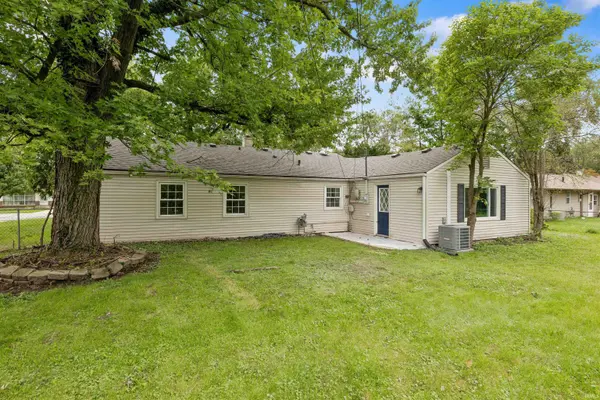 3930 Wenonah LN, Fort Wayne, IN 46809