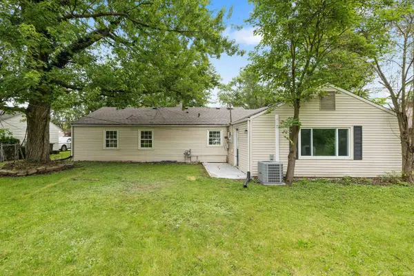 3930 Wenonah LN, Fort Wayne, IN 46809