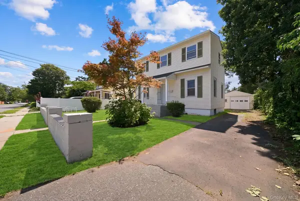 50 Bittermint ST, Islip, NY 11751