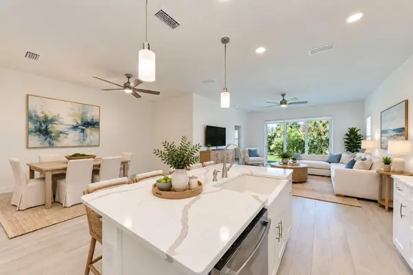 2521 STAR APPLE WAY, Sarasota, FL 34240
