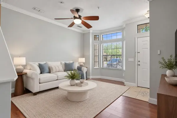 6013 SCOTCHWOOD GLN #20, Orlando, FL 32822