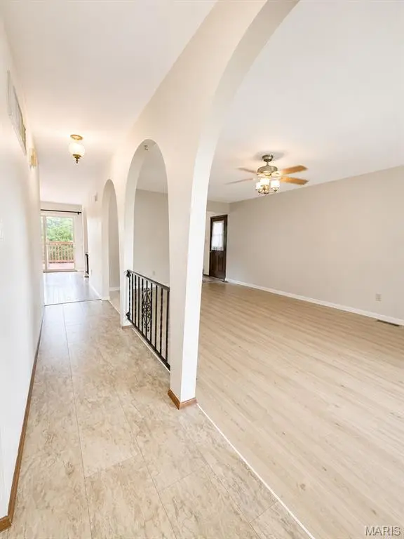 745 Woodrun DR, Ballwin, MO 63021