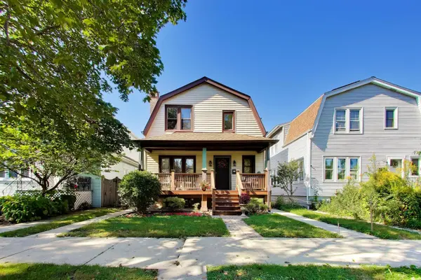 5426 N Lovejoy AVE, Chicago, IL 60630