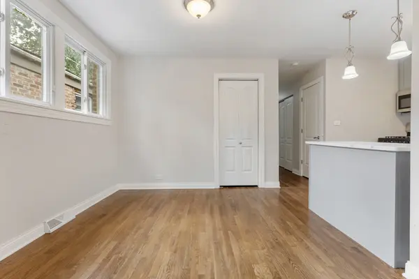 1115 W 110th ST, Chicago, IL 60643