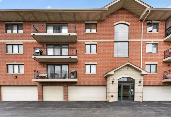 6850 W Winding TRL #306, Oak Forest, IL 60452