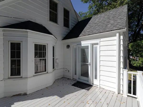 26270 Smithtown RD, Excelsior, MN 55331