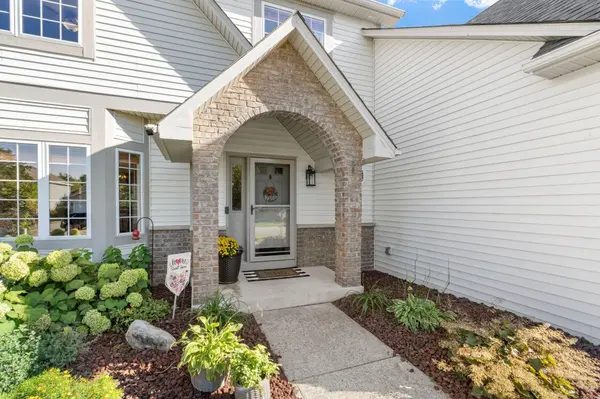 746 Riesgraf RD, Carver, MN 55315