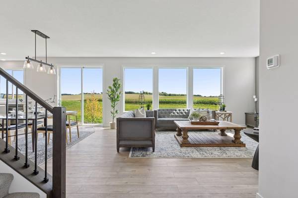 10115 Blackmoor RD, Woodbury, MN 55129