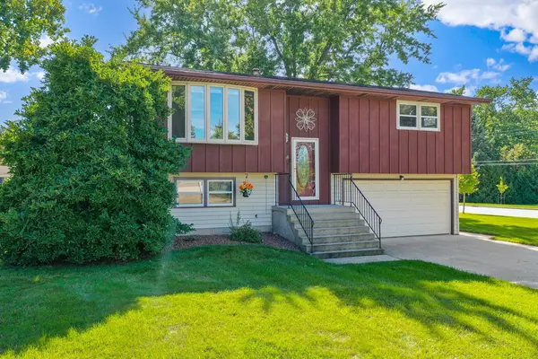 2308 JUBILEE DR, Green Bay, WI 54311-6434