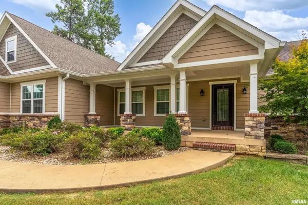 701 Natalie CT, Carterville, IL 62918