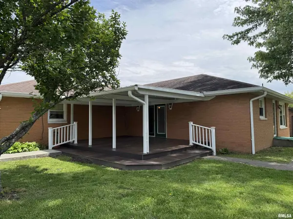 100 Belcher DR, Anna, IL 62906