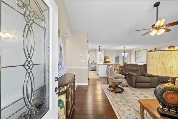 539 Strawberry Dr, Winchester, TN 37398