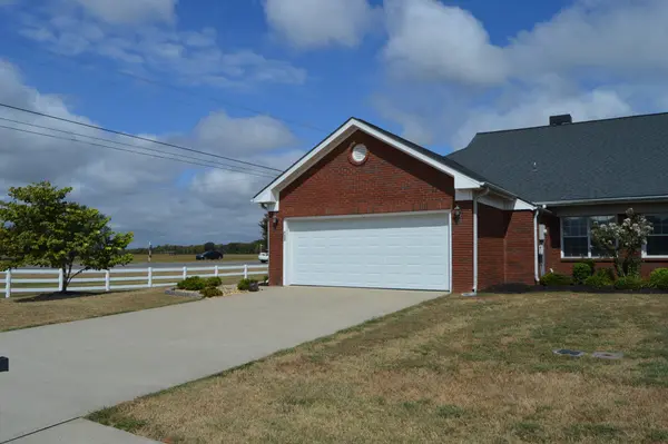 156 Horseshoe Ct, Shelbyville, TN 37160