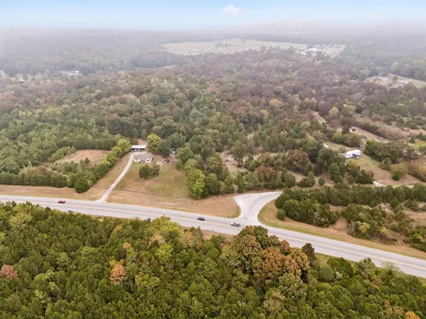 2607 New Lewisburg Hwy, Columbia, TN 38401