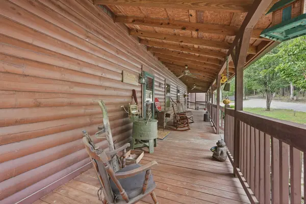 395 Hilltop Ln, Wilder, TN 38589