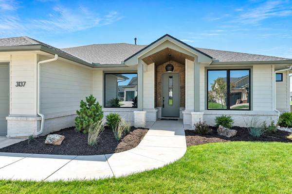 3137 Pine Grove Cir, Wichita, KS 67205