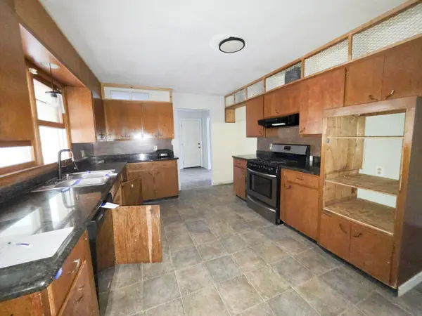 408 S Harlin DR, West Plains, MO 65775