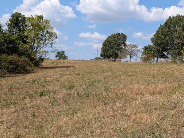 17640 Farm Road 1150, Cassville, MO 65625