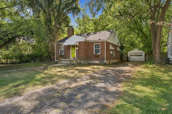 1858 E Grand ST, Springfield, MO 65804